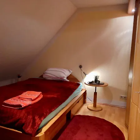Habitat Himmelgeist Rum i privatbostad *