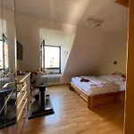 Habitat Himmelgeist בית אירוח דיסלדורף
